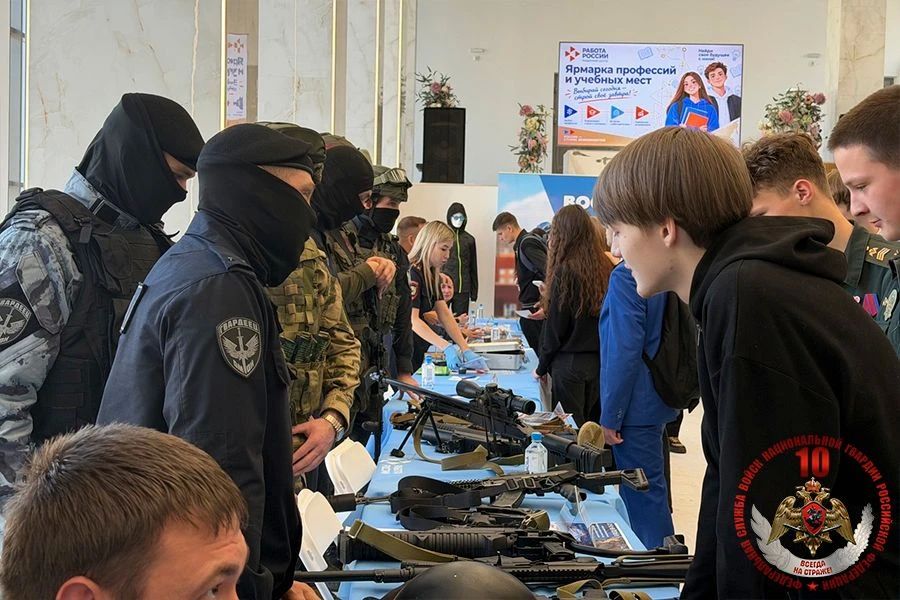 На Дальнем Востоке состоялись профориентационные встречи с молодежью На Дальнем Востоке состоялись профориентационные встречи с молодежью