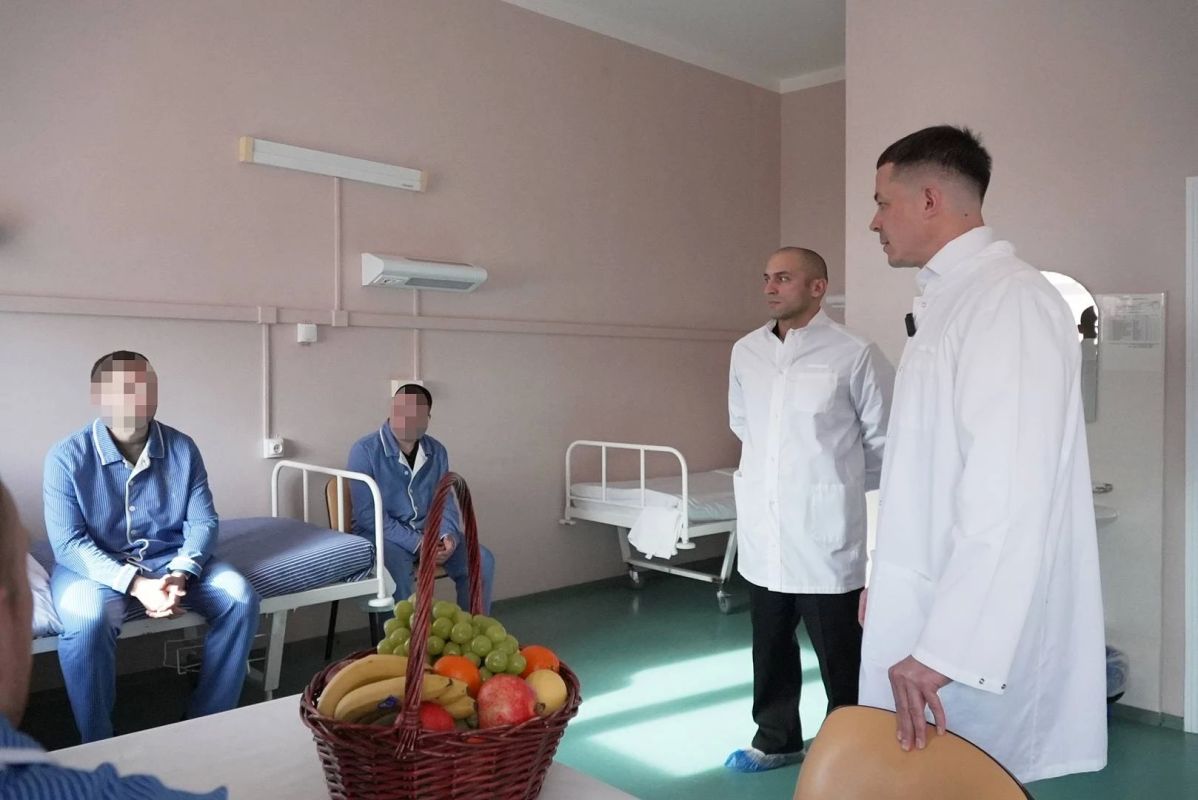 Сергей Меркулов: В госпитале Вилючинска раненых поднимают на ноги умелым лечением и материнской заботой Сергей Меркулов: В госпитале Вилючинска раненых поднимают на ноги умелым лечением и материнской заботой