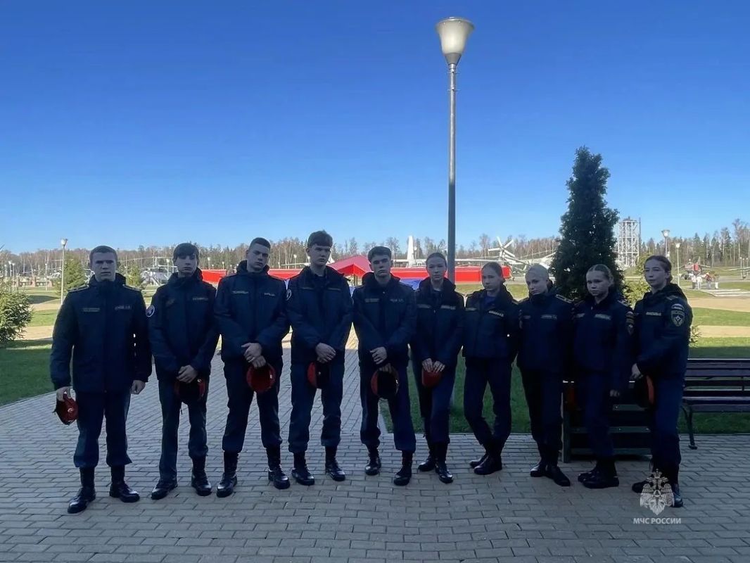 Камчатские кадеты МЧС России покорили Москву: в «копилке» ребят первые места Камчатские кадеты МЧС России покорили Москву: в «копилке» ребят первые места