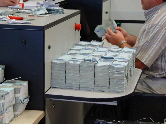 Мужчина выиграл суд у банка: многомиллионная компенсация за блокировку счёта