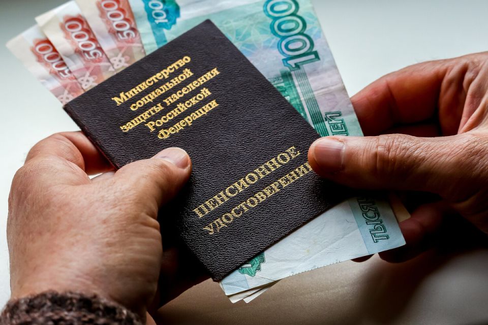 Как работающим пенсионерам получить все замороженные индексации пенсии в 2026 году