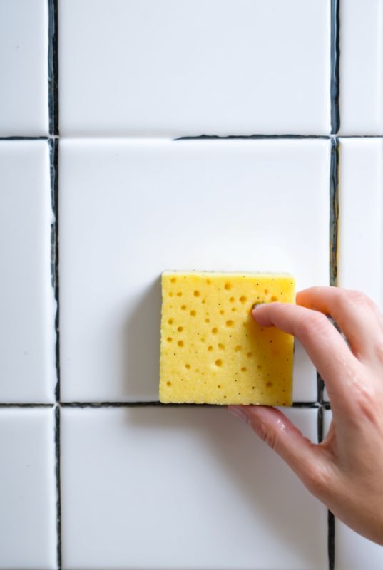 Чудо-губка: как использовать этот универсальный очиститель в быту