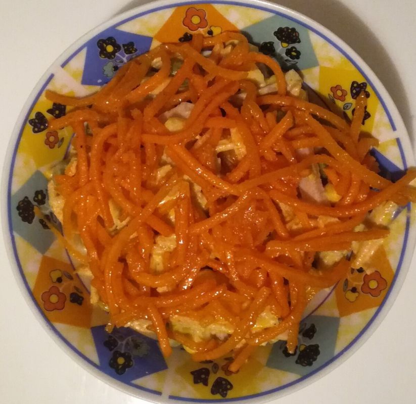 Три легких рецепта салата с морковью по-корейски для любого случая